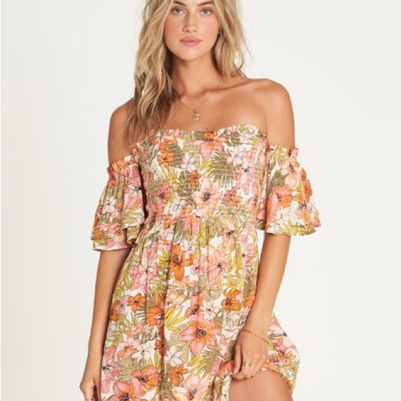 Billabong Dresses & Skirts - Billabong Dancibg Floral Sun Midi Dress